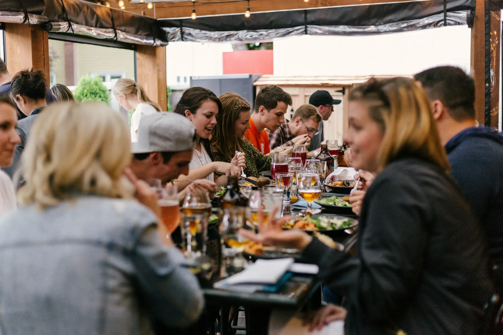 10 Reasons Your Dating App Routine Isn’t Working — And What to Do Instead
